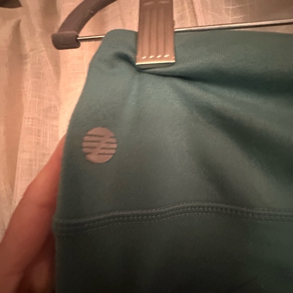 Zella - Picture 3 of 5